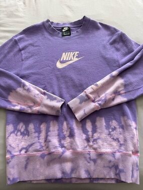 Nike Lavender Crewneck Sweatshirt